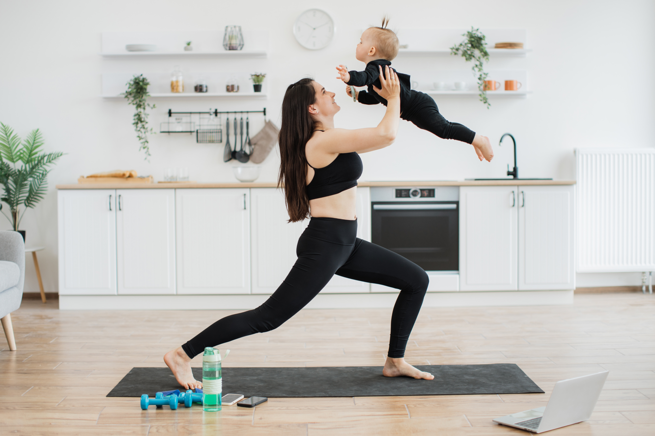 Mamá Fit: Rutinas Efectivas de 20 Minutos para Madres Ocupadas