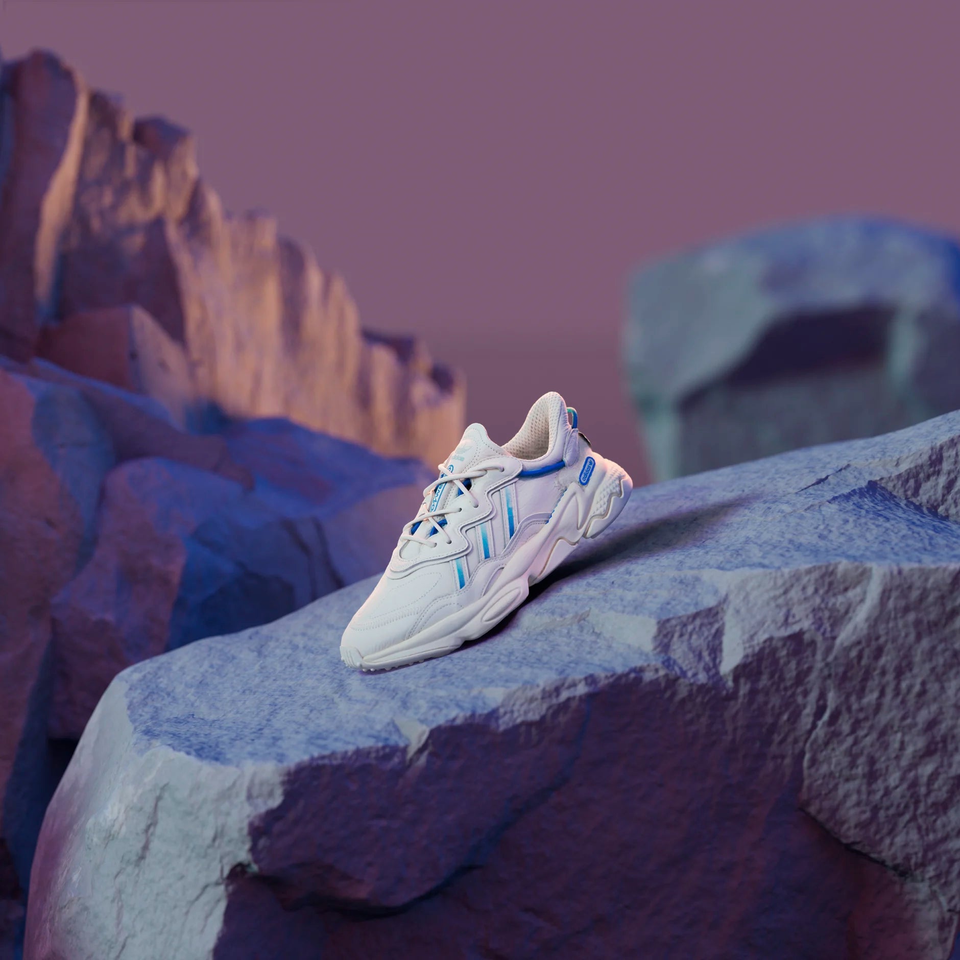 Adidas OZWEEGO